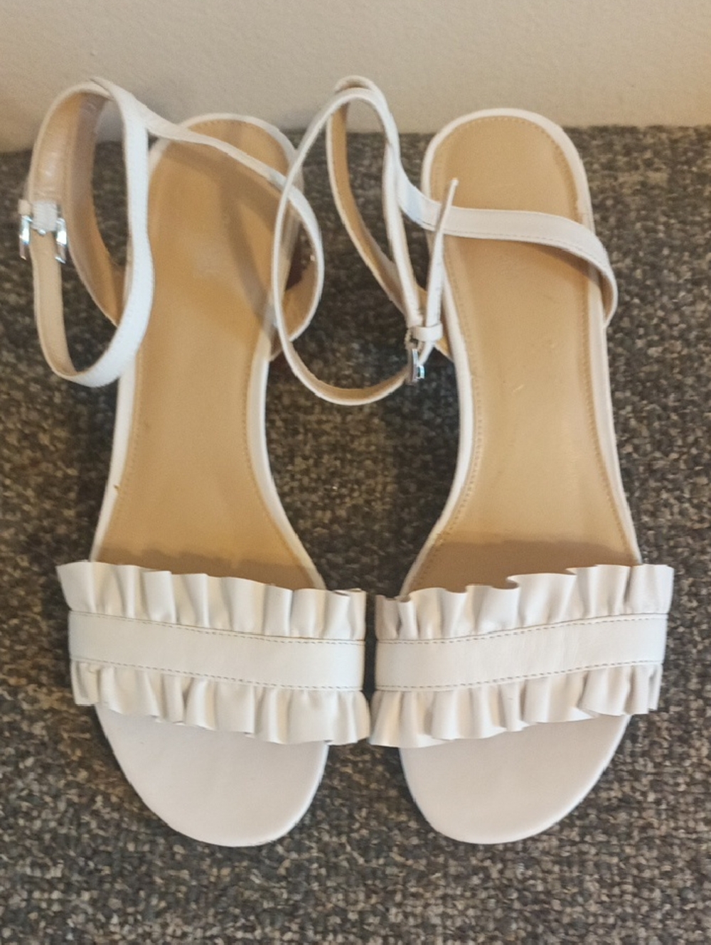 Women’s Ruffled Ankle-Strap Sandals in White Size 6